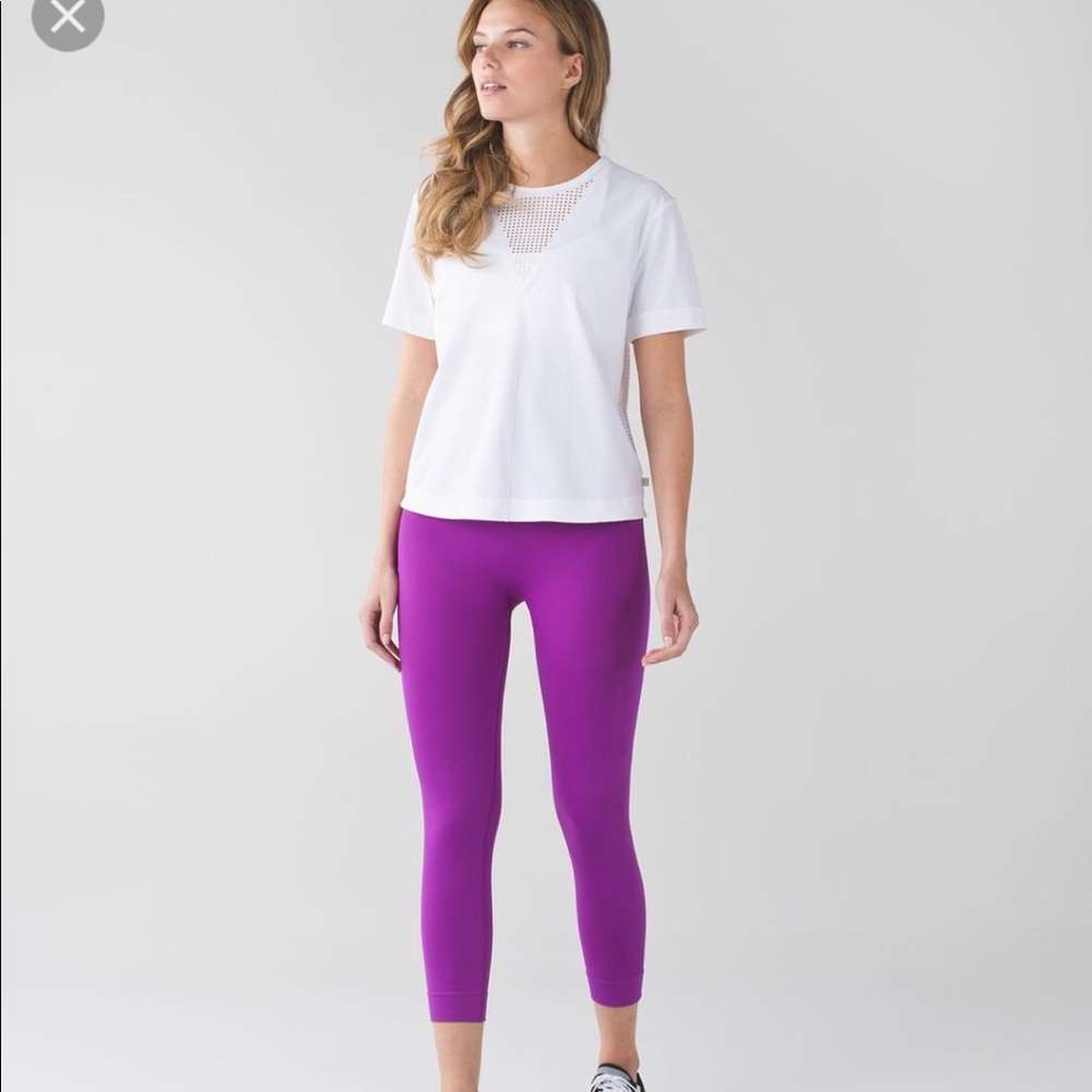 Lululemon tender violet zone in crop tights Sz 6